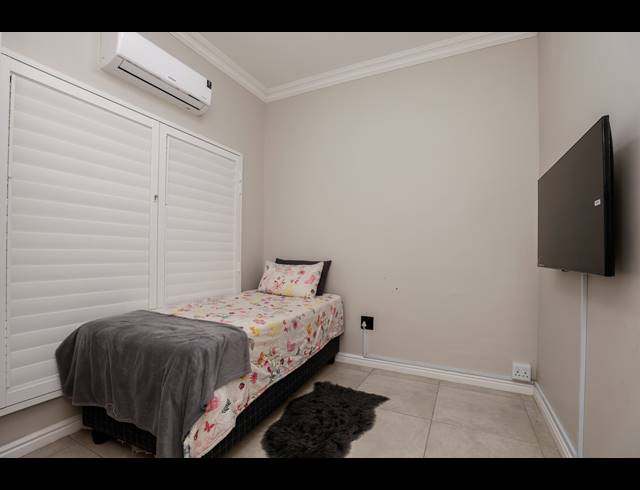 4 BEDROOM TOWNHOUSE FOR SALE IN MORNINGSIDE